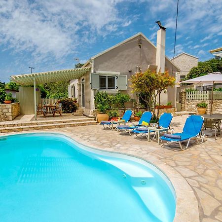 Loggos Seaview Cottage With Private Pool By Konnect Longos  Bagian luar foto